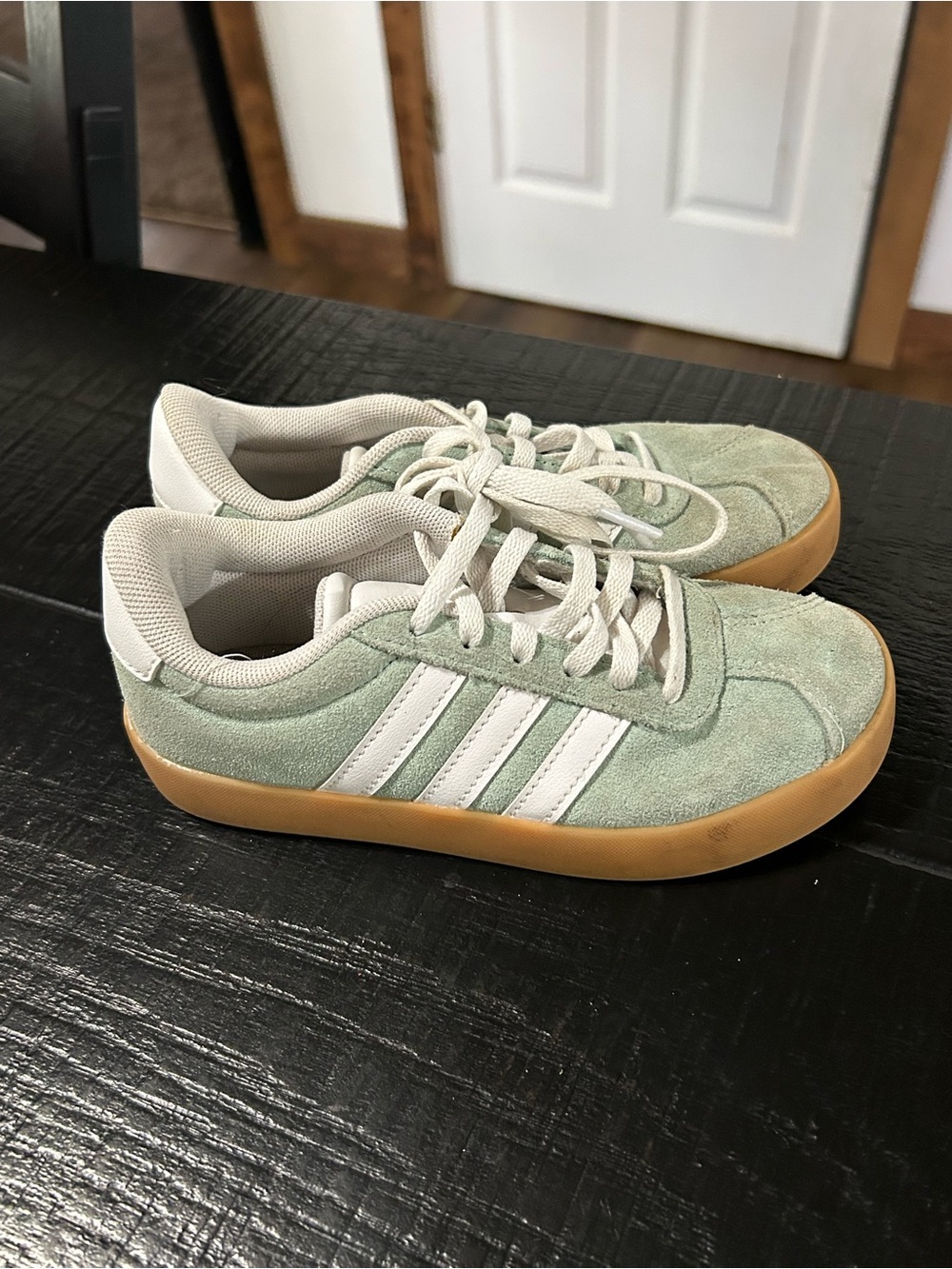 adidas VL Court 3.0 Kids Size 13K Aqua Green White Gum Suede Sneakers IE6161